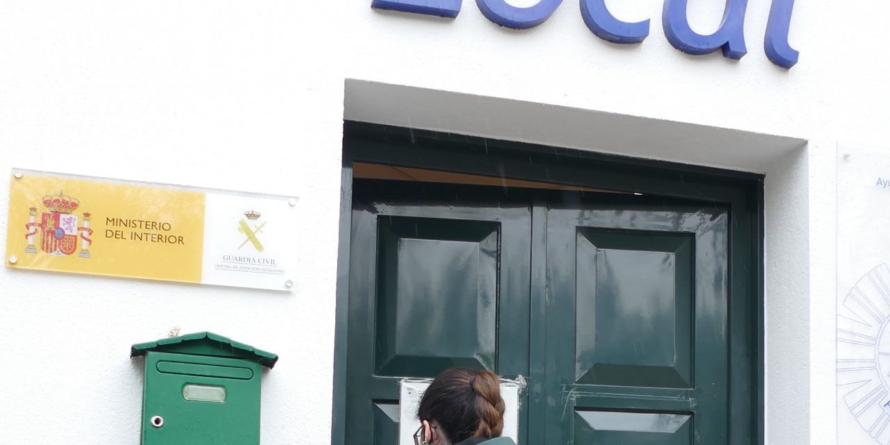 Desde septiembre, la Guardia Civil atiende en el Pardillo con cita previa